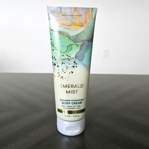 Emerald M I S T